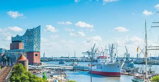 Hamburg Tour Excursions. Local Breakfast, St Pauli, Harbour & Surprises